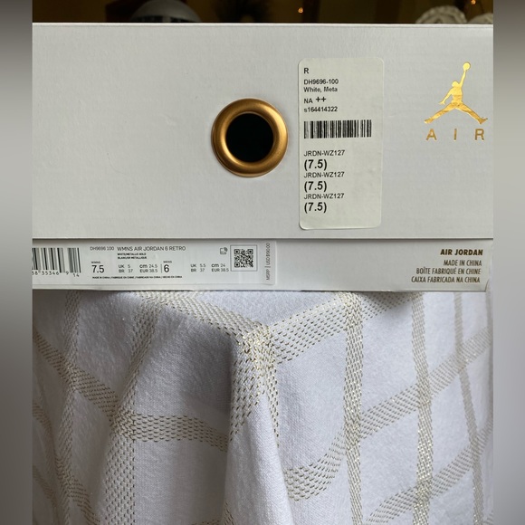 Womens Air Jordan 6 Retro size 7.5 kept unused and pristine in box nike - Picture 6 of 7